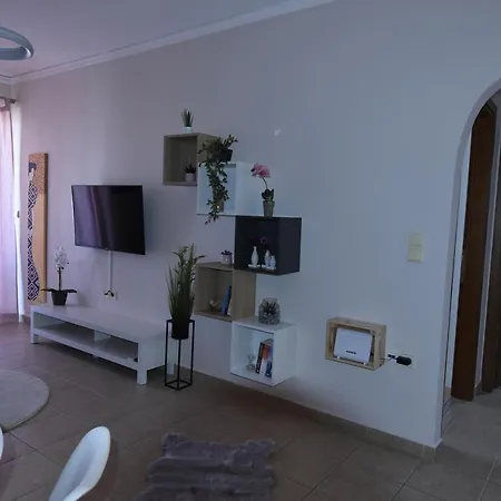 Valia's Center Apartment