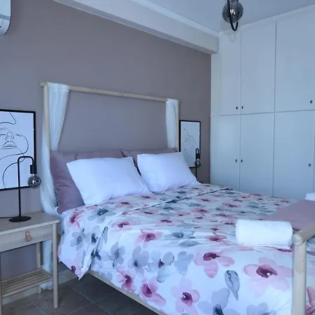 Valia's Center Apartment