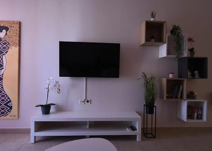 Valia's Center * Nauplie