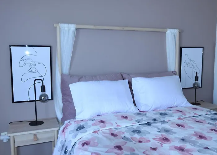 Valia's Center Апартаменты Нафплион